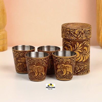 Набор стопок «Медведь», 4 шт, в футляре, 4,5×4,5×9 см, береста 1078206